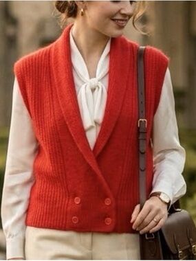 Sarah Taylor Vintage Red Silk Angora Sweater Vest Size M 1980s